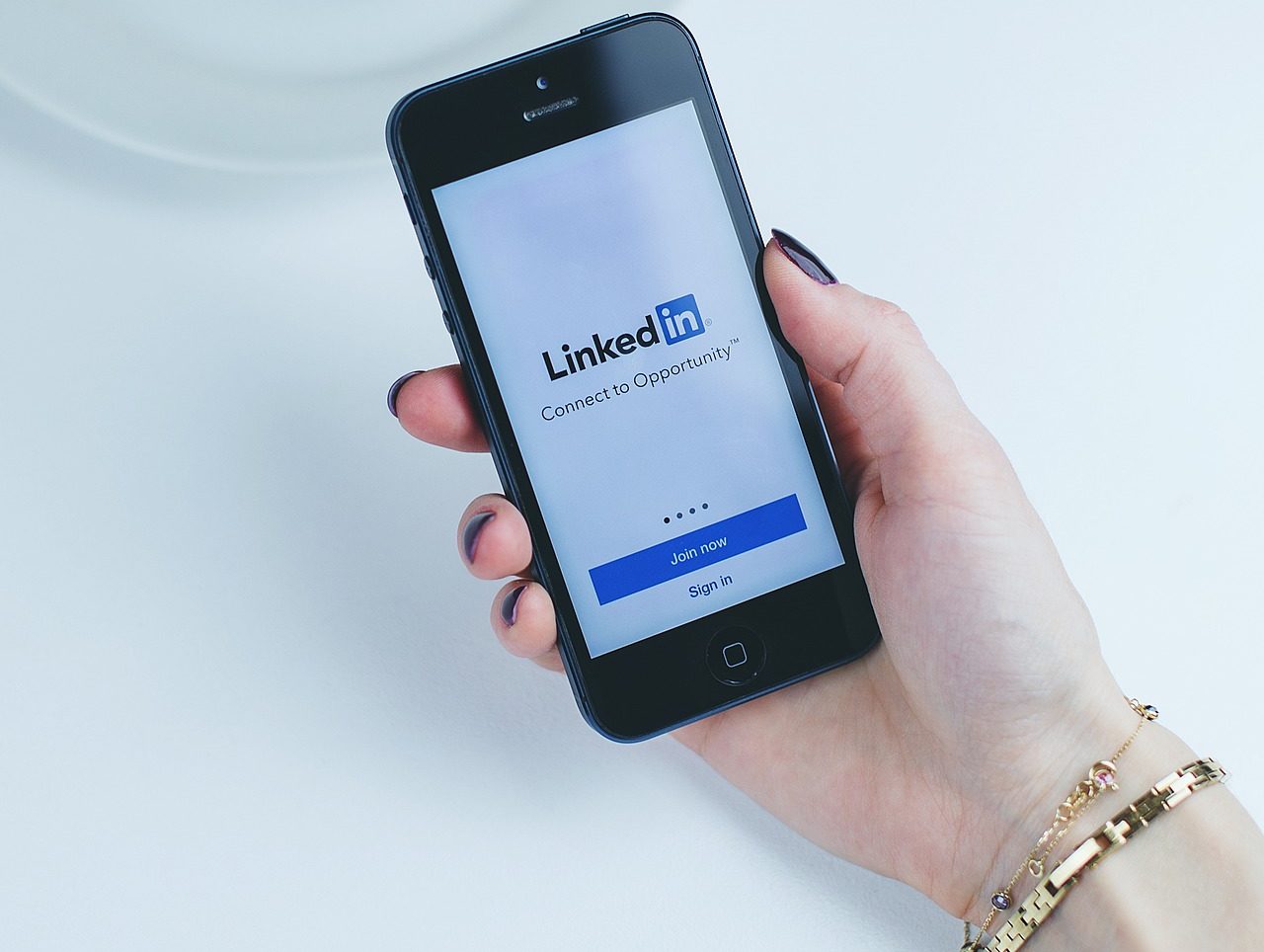 Improve your LinkedIn’s Curb Appeal