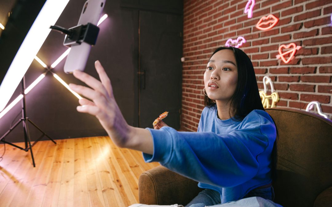 From Résumé to Reels: How Job Seekers Can Build a Personal Brand on Social Media