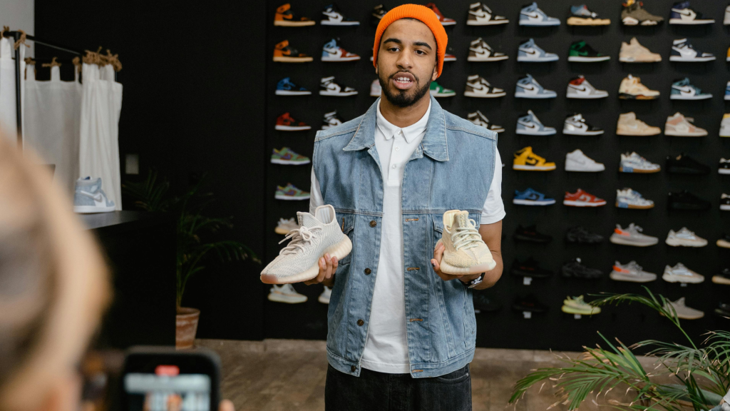 The Role of Social Media in Driving ROI for Branded Merchandise